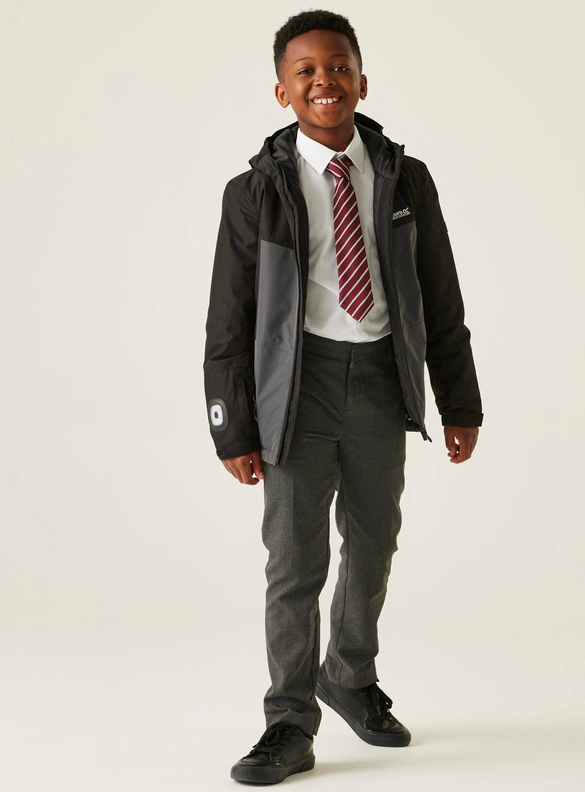 REGATTA Beamz Unisex Waterproof Jacket With Sleeve Torch Black 14 years - Image 2